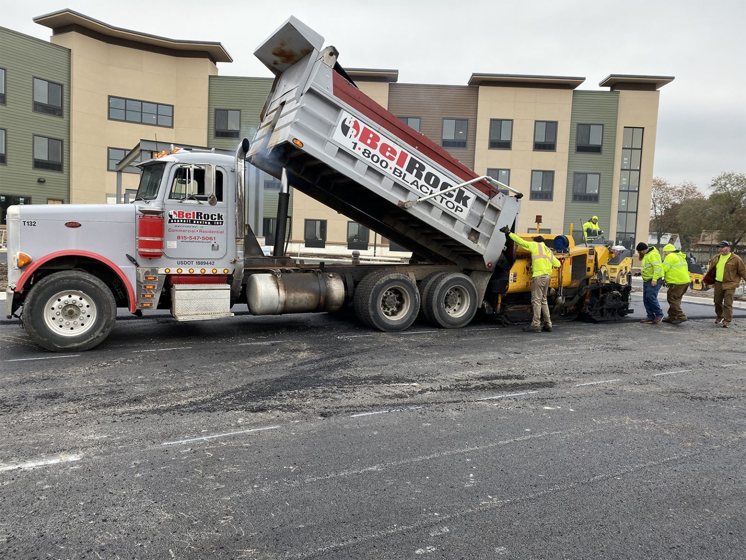 commercial blacktop maintenance